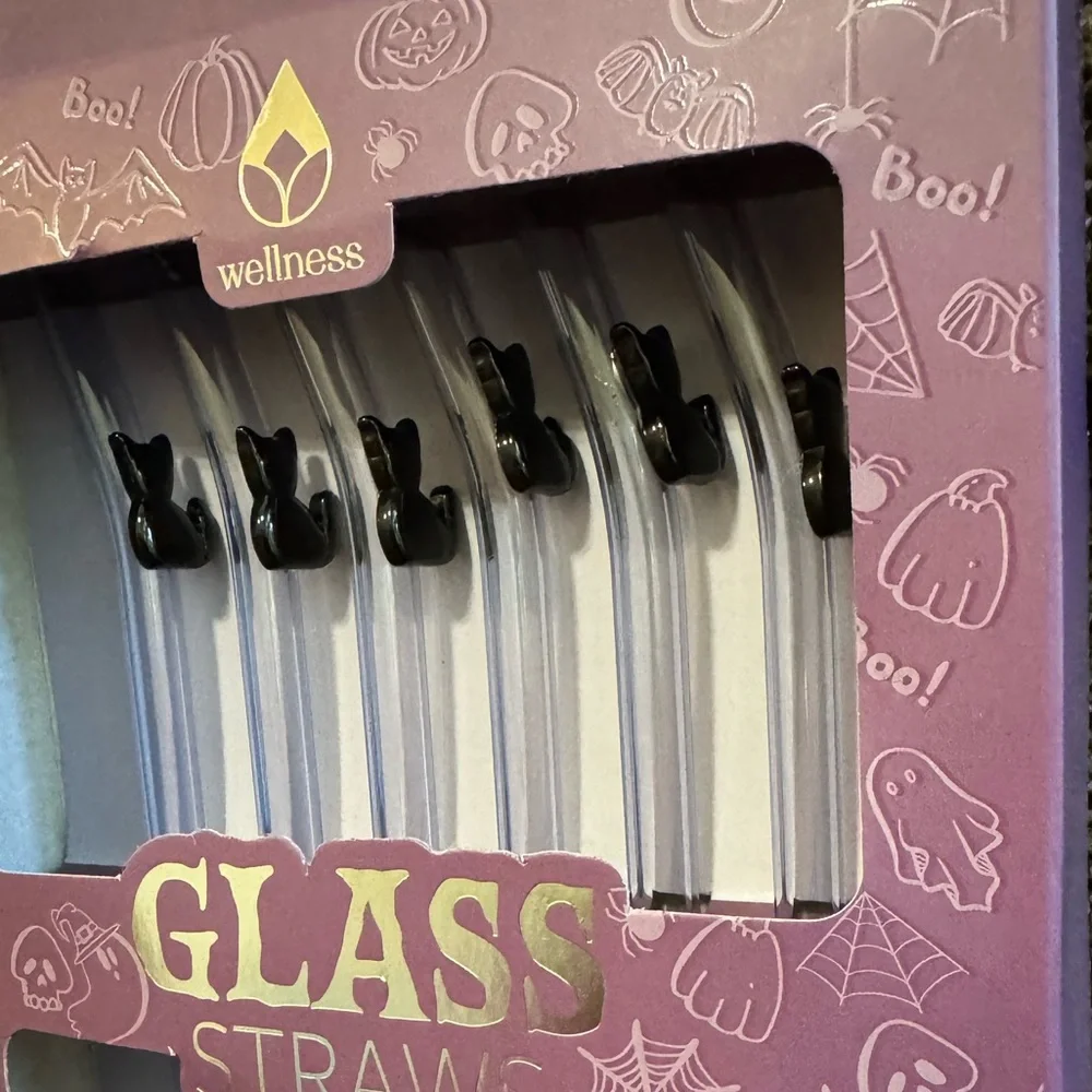 NWT Purple Tinted 6 Pack Glass Straws Black Cat and Cleaning Brush Halloween